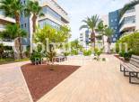 Resale - Apartment -
ORIHUELA COSTA - VILLAMARTÍN