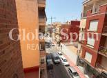 Wederverkoop - APPARTEMENT -
TORREVIEJA - Torrevieja