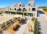 Nueva construcción  - CASA -
BAÑOS Y MENDIGO - Altaona Golf