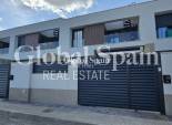 Resale - VILLA -
DOLORES - Sector 4
