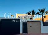 Wederverkoop - VILLA -
ROJALES - Ciudad Quesada