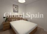 Wiederverkauf - WOHNUNG -
TORREVIEJA - Playa del Cura
