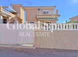 Wiederverkauf - VILLA -
ORIHUELA - Orihuela Costa