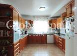 Revente - VILLA -
TORREVIEJA - La Siesta - El Salado - Torreta
