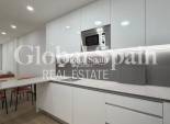 Wederverkoop - APPARTEMENT -
TORREVIEJA - Estacion de autobuses