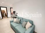Venta - VILLA -
MAR MENOR GOLF RESORT - Inland