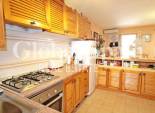 Resale - HOUSE -
TORREVIEJA - Playa De Los Náufragos