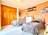 Wiederverkauf - VILLA -
LA ZENIA - Costa Blanca