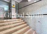 Venta - APARTAMENTO -
TORREVIEJA - Las Piscinas Naturales