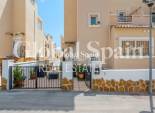 Wederverkoop - HUIS -
SAN MIGUEL DE SALINAS - Costa Blanca