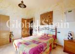 Resale - VILLA -
ORIHUELA