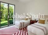 Neubau - VILLA -
CASARES - Pedregales