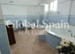 Odsprzedaż - WILLA  -
TORREVIEJA - 