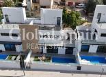 Resale - VILLA -
VILLAMARTÍN - Costa Blanca