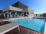 Resale - VILLA -
BENIMAR - Benimar III