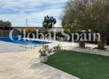 Wederverkoop - VILLA -
CREVILLENTE - Costa Blanca