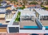 Revente - VILLA -
EL CHAPARRAL - Inland