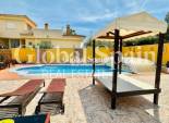 Revente - VILLA -
ORIHUELA - Urb. Montepinar