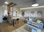 Revente - APPARTEMENT -
TORREVIEJA - Punta Prima
