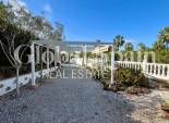 Wederverkoop - VILLA -
VILLAMARTÍN - Costa Blanca
