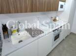 Wiederverkauf - WOHNUNG -
TORREVIEJA - Playa del Cura