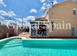 Odsprzedaż - WILLA  -
TORREVIEJA - San Luis