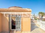 Wiederverkauf - VILLA -
TORREVIEJA - Torrelamata - La Mata