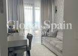 Wederverkoop - APPARTEMENT -
PUNTA PRIMA - Costa Blanca