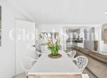 Resale - APARTMENT -
TORREVIEJA - Puerto