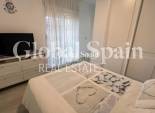 Resale - HOUSE -
TORREVIEJA - Calas blanca
