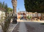Resale - HOUSE -
LA MARINA - Elche / Elx