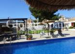 Wiederverkauf - Villa -
ORIHUELA COSTA - Lomas de Cabo Roig