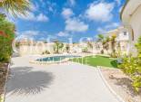 Revente - VILLA -
CIUDAD QUESADA