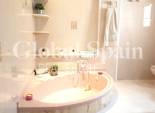 Wederverkoop - PENTHOUSE -
TORREVIEJA - Playa del Cura