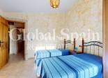 Resale - VILLA -
ORIHUELA