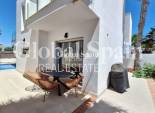 Venta - VILLA -
TORREVIEJA - Los Frutales