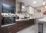 Resale - HOUSE -
TORREVIEJA - Center