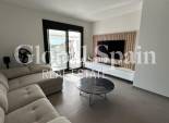 Revente - PENTHOUSE -
ORIHUELA COSTA - VILLAMARTÍN