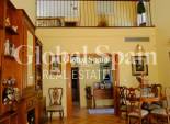 Revente - MAISON -
ORIHUELA - Inland