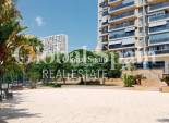Wederverkoop - APPARTEMENT -
BENIDORM - Levante