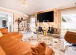 Odsprzedaż - WILLA  -
TORREVIEJA - 