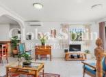 Wiederverkauf - VILLA -
TORREVIEJA - LOS BALCONES - LOS ALTOS