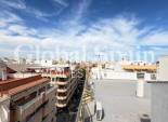 Wederverkoop - APPARTEMENT -
TORREVIEJA - Center