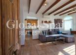 Revente - VILLA -
ORIHUELA COSTA - VILLAMARTÍN