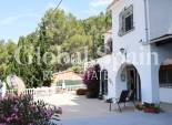 Resale - VILLA -
PARCENT - Inland