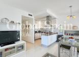 Wederverkoop - VILLA -
CIUDAD QUESADA