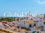 Wiederverkauf - WOHNUNG -
TORREVIEJA - Calas blanca