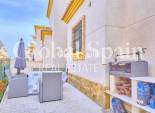 Wederverkoop - VILLA -
LOS MONTESINOS - Costa Blanca