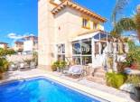 Wiederverkauf - VILLA -
LA ZENIA - Costa Blanca