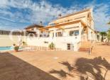 Wederverkoop - VILLA -
TORREVIEJA - Aguas nuevas 2